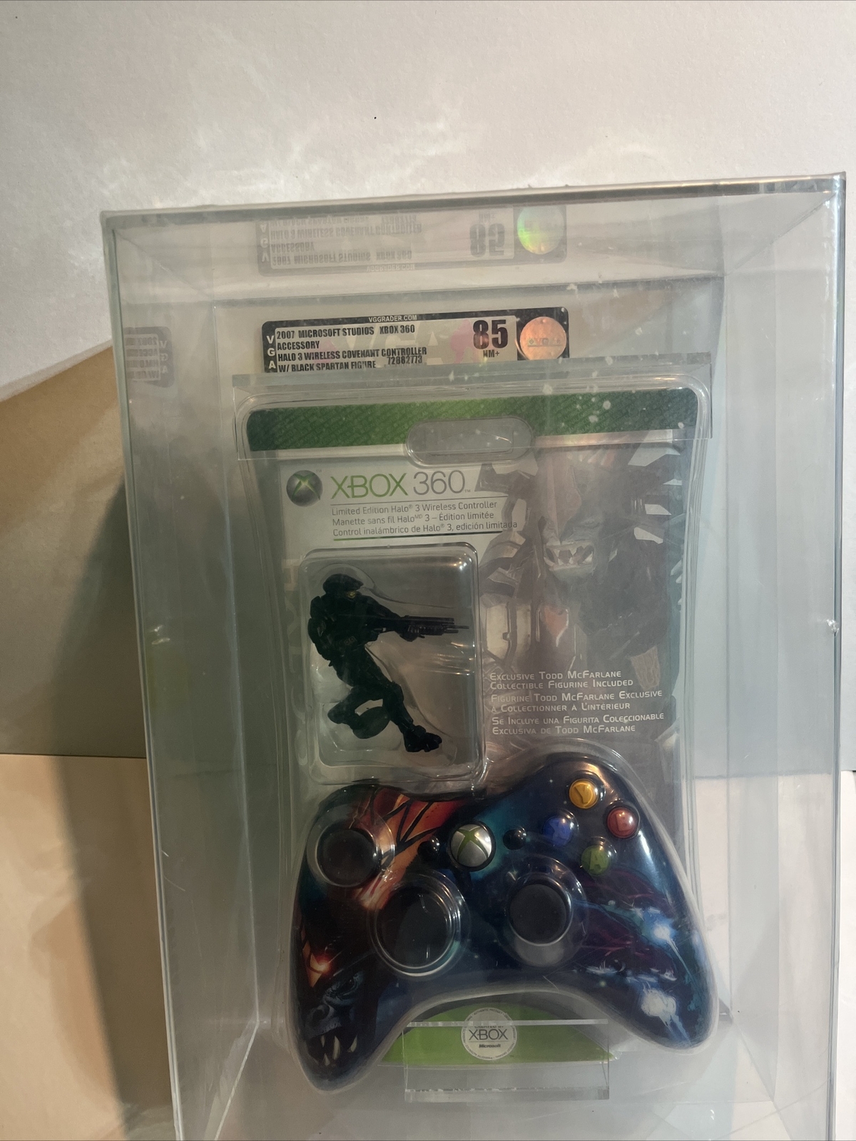 Xbox 360 Controller/Halo Covenant with Black Spartan Figure VGA Rated