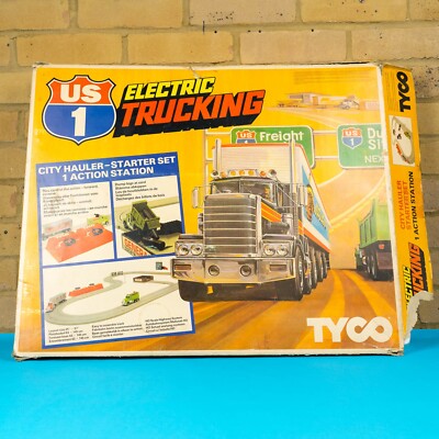 Neu in OVP 1980s Tyco Palitoy US1 Electric Trucking City Hauler Starter Set
