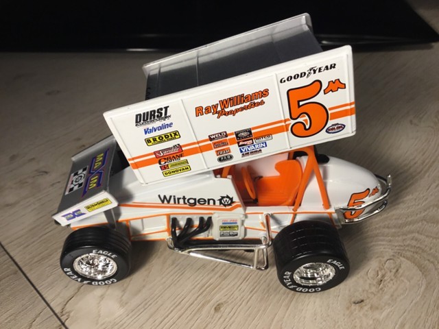sprint car diecast 1 24