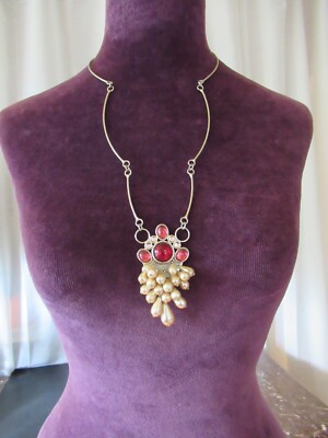 Handmade Jewelry Set Sculptural necklace ears Silver finish Pink Red Pearl Stone