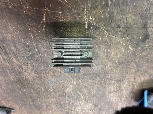 KAWASAKI Z750/GPZ750 REGULATOR RECTIFIER REF2 - Picture 3 of 5