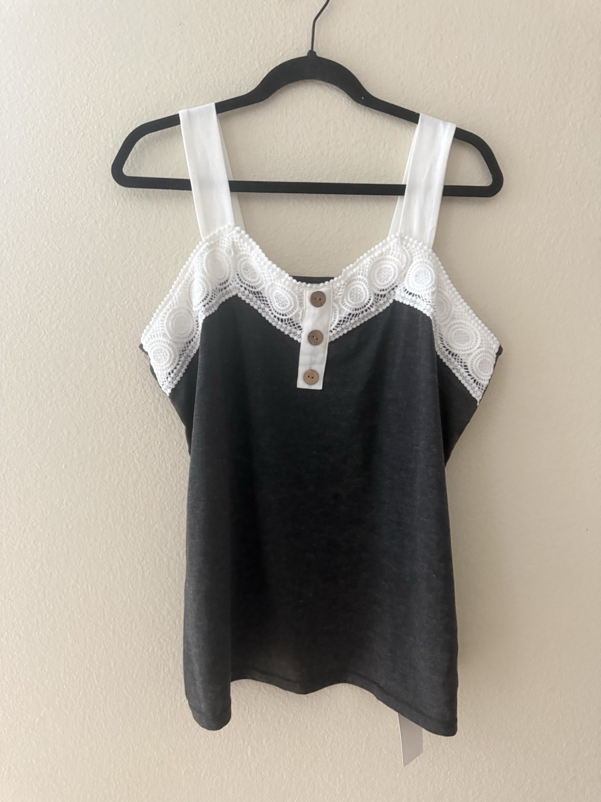 Tank Top Dark Grey W/ White Lace Accents Sz. XL. NWT. New Fashion-image
