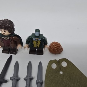 Lego Lord Of The Rings 9472 Attack On Weathertop Frodo Merry Minifigures
