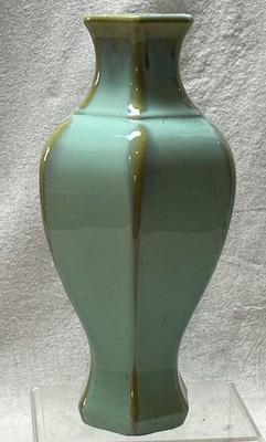 Fulper Glossy Pale Green Panelled Base Tan Ribbed Highlights 11 h