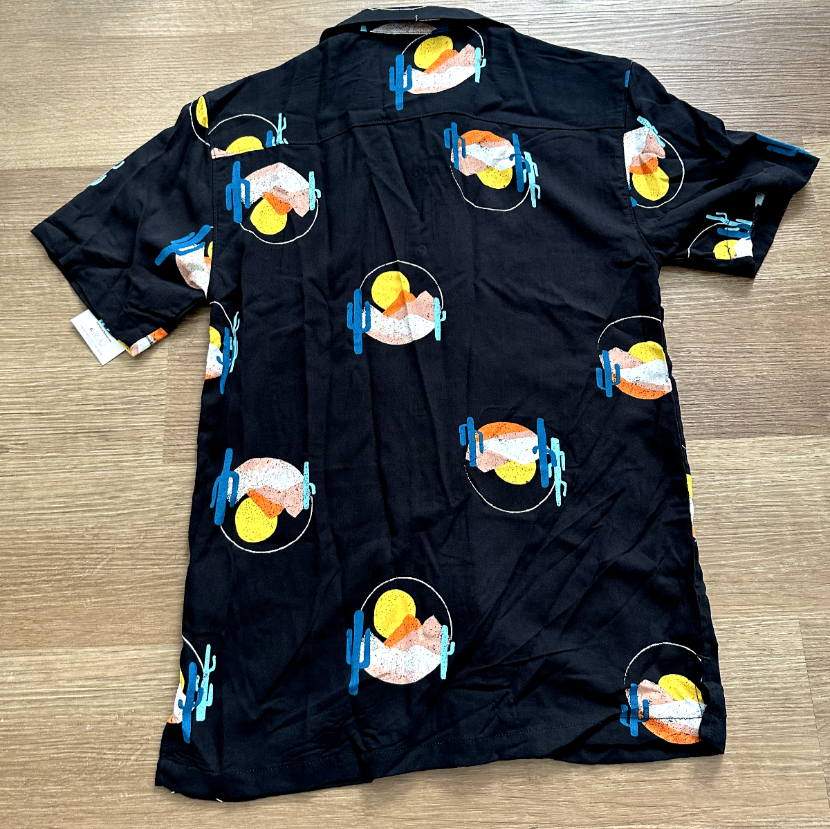 No Boundaries Button Up Shirt Short Sleeves Black cactus Sunset