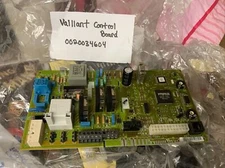 Vaillant TURBOmax THERMOcompact AQUAplus 824 828 PCB 0020034604 130806 130805
