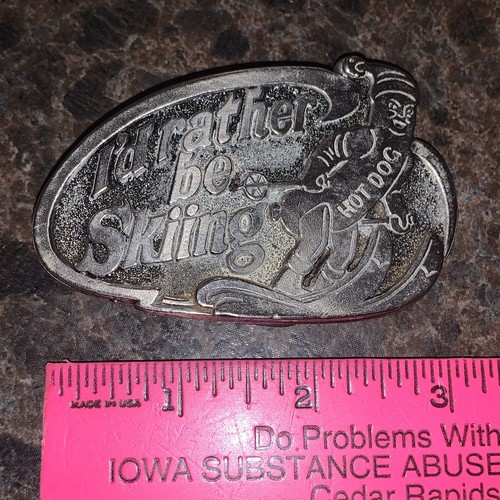 Vintage Hot Dog I'd Rather Be Skiing Hot Dog 1978 Belt Buckle Freestyle USA - Picture 5 of 5