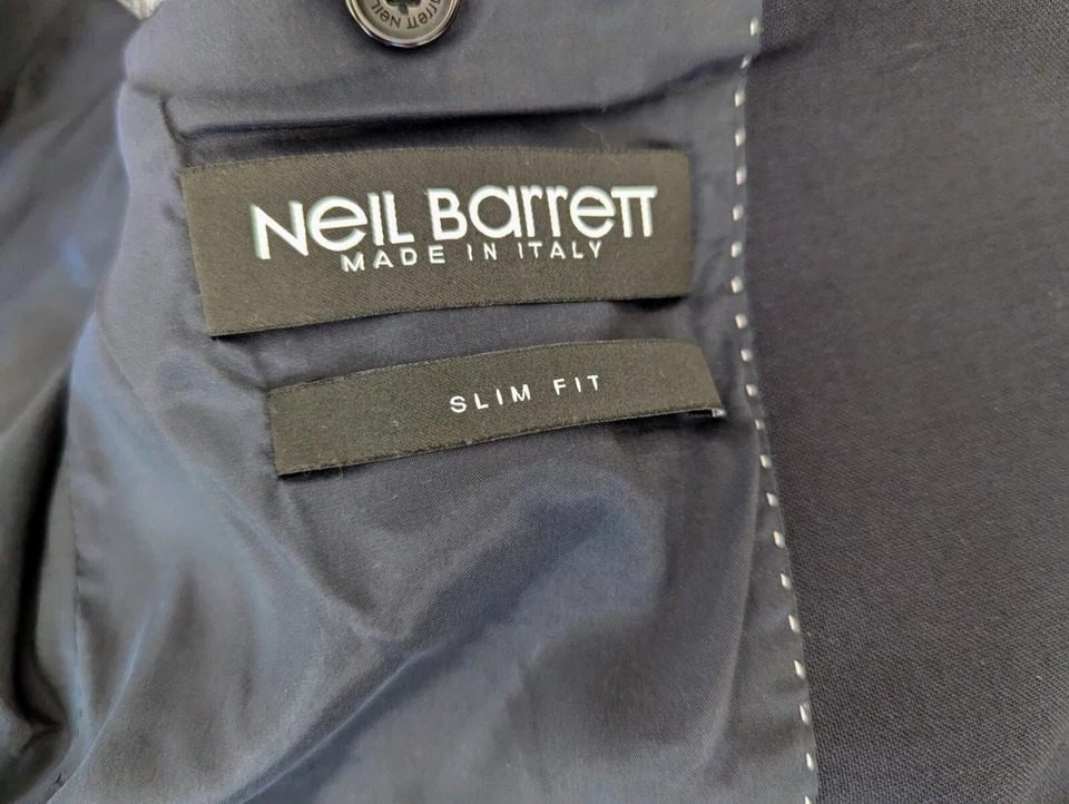 Traje Neil Barrett Azul Marino Calce Ajustado Dos Botones Talla 50/50 Hecho en Italia Foto 4 de 4