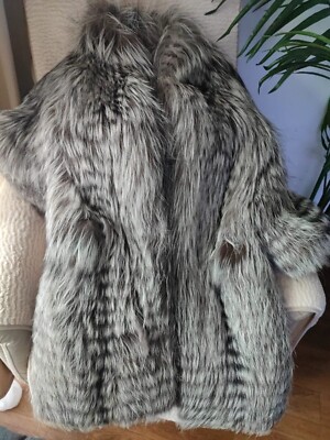 manteau renard argenté