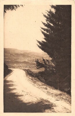 En Descendant Der Platelle - Erzgebirge Des Bohren Sie - Livradois Malerische