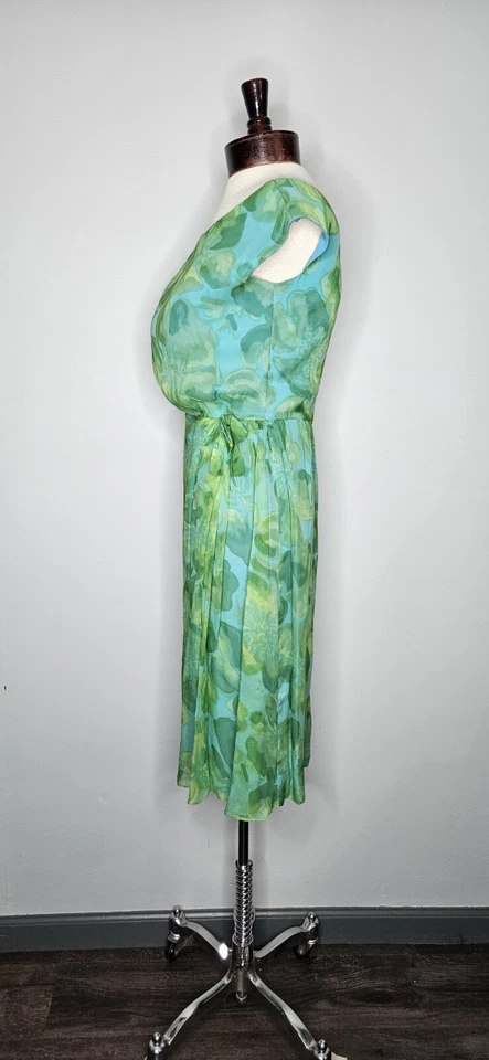 Vintage 1950s 1960s Lee Claire New York Green And Blue Floral Chiffon Dress  - Image 4 of 4