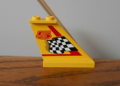 CHECKERED FLAG number 5 yellow tail fin 4x1x3 LEGO Vintage