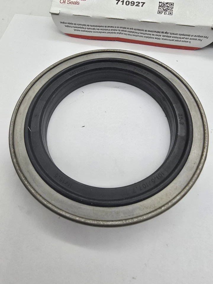lot of 2 National Oil Seals 710927 Gaskets and Sealing Systems - Wheel Seal Rear - Image 3 of 4