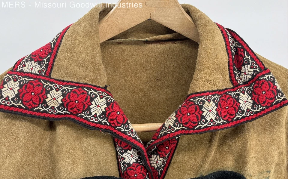 Vintage Men's Tan Fringe Suede Leather Jacket Floral Western Style Outerwear - Image 4 of 4