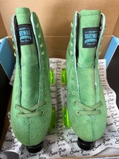 One of a Kind Sure Grip Boardwalk SeaMoss Suede rollerskates size 7 womens 8-8.5