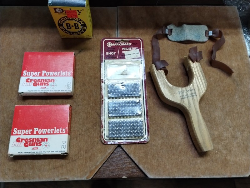 Vtg BULLSEYE Slingshot - Steel Shot - Bb's Lot #D4