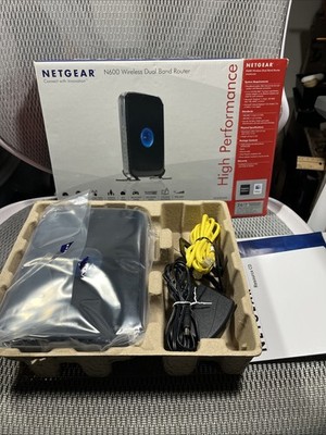 NETGEAR N600 Wireless Dual Band Gigabit WIFI Router WNDR3400v2 w/Power Cable