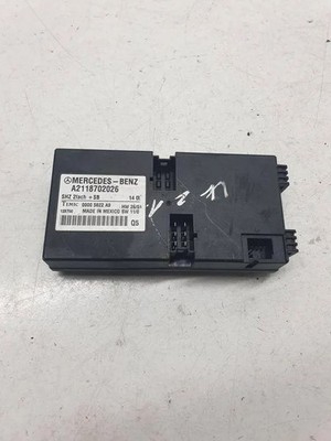 Mercedes-Benz E W211 Sitzsteuergerät vorne links 00005822A9 36232682