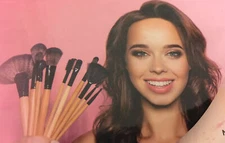 Make Up Brush Cleaning Mat By Urban Butterfly W Suction Cups Flexib For Travel