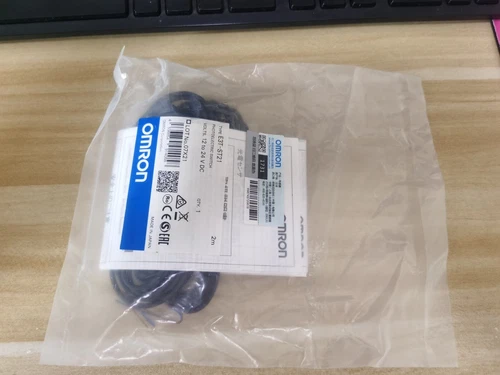 1PC Omron E3T-ST21 2M Photoelectric Sensor E3TST21 New