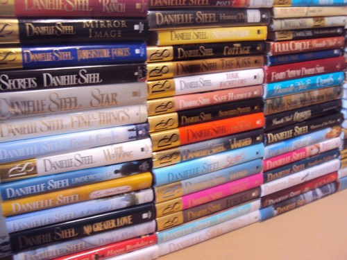 RANDOM MIX PICK Set Lot 10 Danielle Steel Romance Popular Series Hardcover HC/DJ - Picture 3 of 10