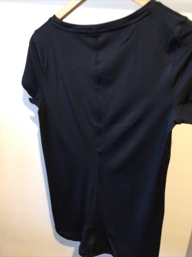 UNDER ARMOUR BLACK LADIES T SHIRT Small SIZE NEW SEASON £18.90 - 第 4/5 張圖片