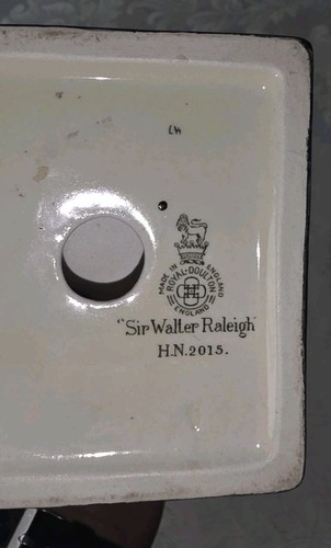 Royal Doulton Sir Walter Raleigh 11 1/2" Porzellan Figur Top Zustand - Bild 3 von 5