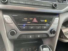 Used A/C Selector Switch fits: 2017 Hyundai Elantra Sedan manual temperature con