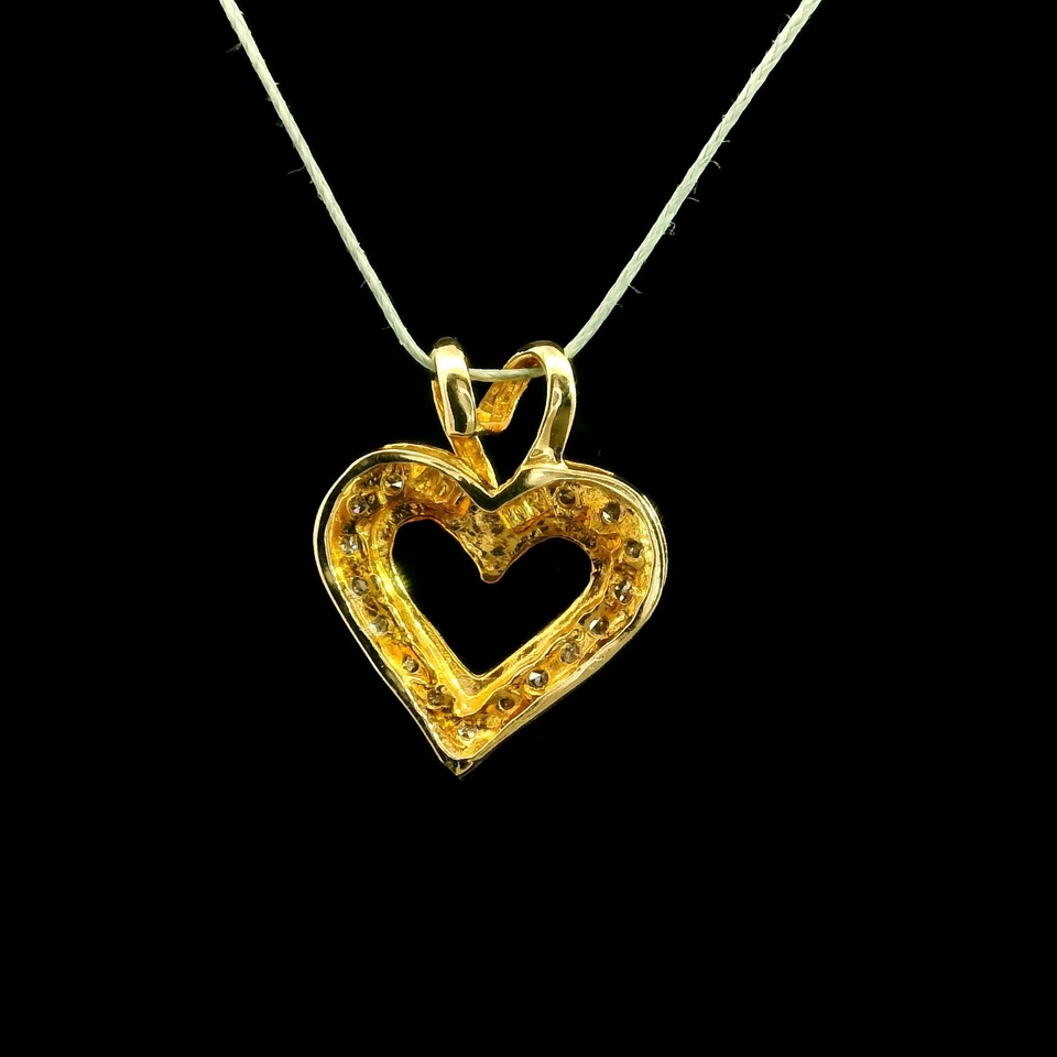 (MA5) Colgante Corazón Diamante Oro Amarillo 10k .32 ctw 1.3 Gramos 3/4"x5/8" Foto 3 de 4