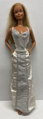 Vintage 1976/78 Mattel Super Size Barbie 18  w/ Original Outfit & Ring Rare