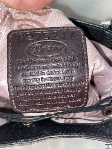 Brighton Emma zweifarbig schwarz & braun Kiesel Leder Beuteltasche Handtasche Herzen unten - Bild 12 von 13