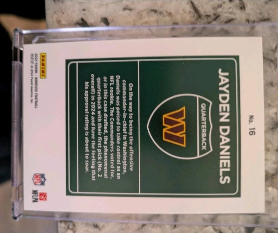 2024 Donruss - Центр города! Jayden Daniels #16 (RC) Chase Pack ПРОЧИТАЙТЕ ОПИСАНИЕ  - Изображение 2 из 4