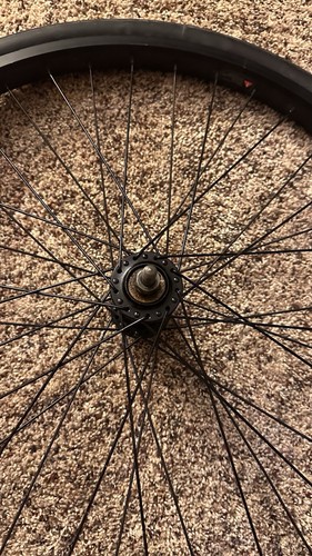 SE Bikes schwarz 36H Vorderrad 24" So Cal gebraucht/lose mit 24" x 2,1-2,4" Schlauch - Bild 7 von 11