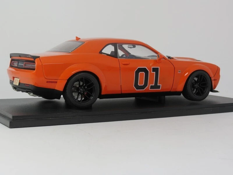 Solido Dodge Challenger R/T Hazzard General Lee Tribute 2023 1/18 S1805713 - Immagine 3 di 4