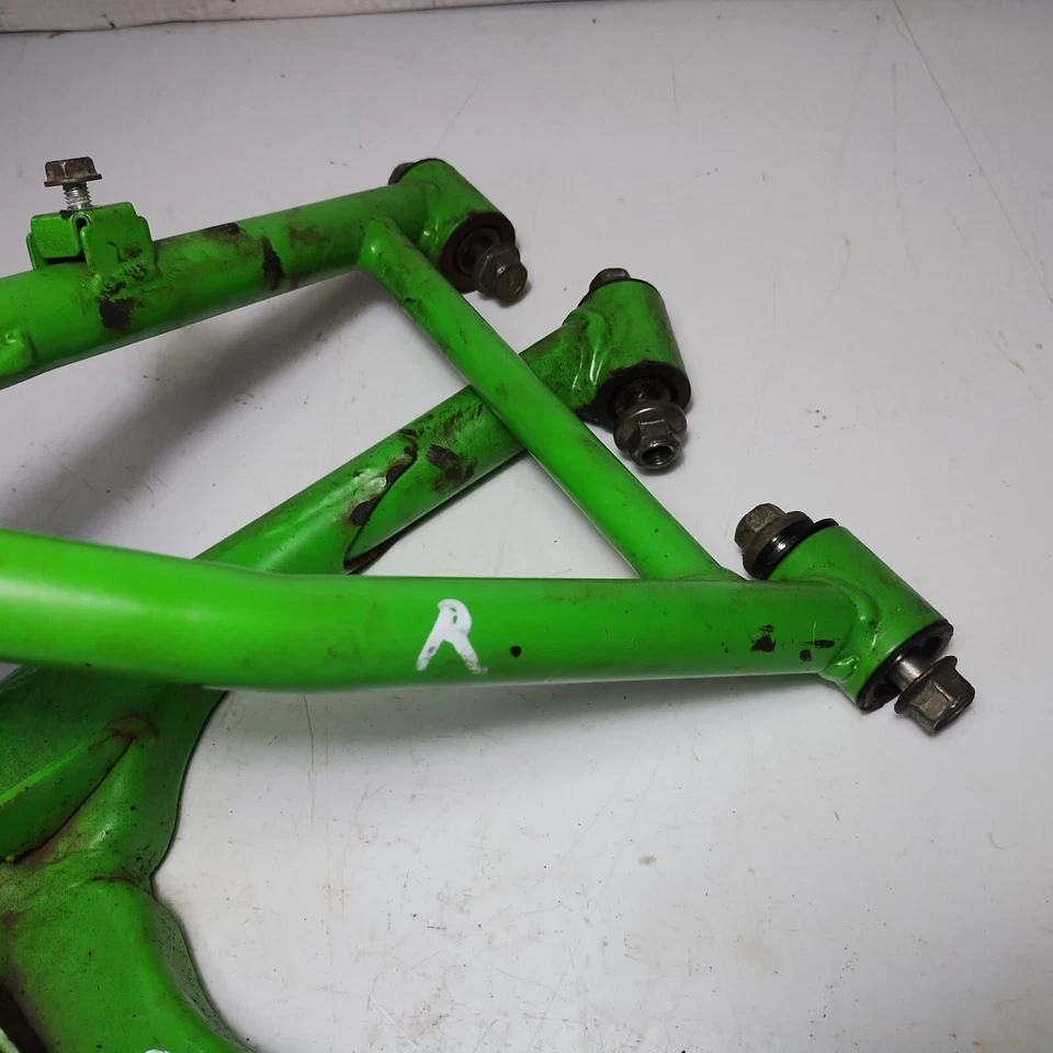 Kawasaki Mojave 250 2000 pinza de buje de husillo brazo delantero derecho delantero Foto 3 de 4