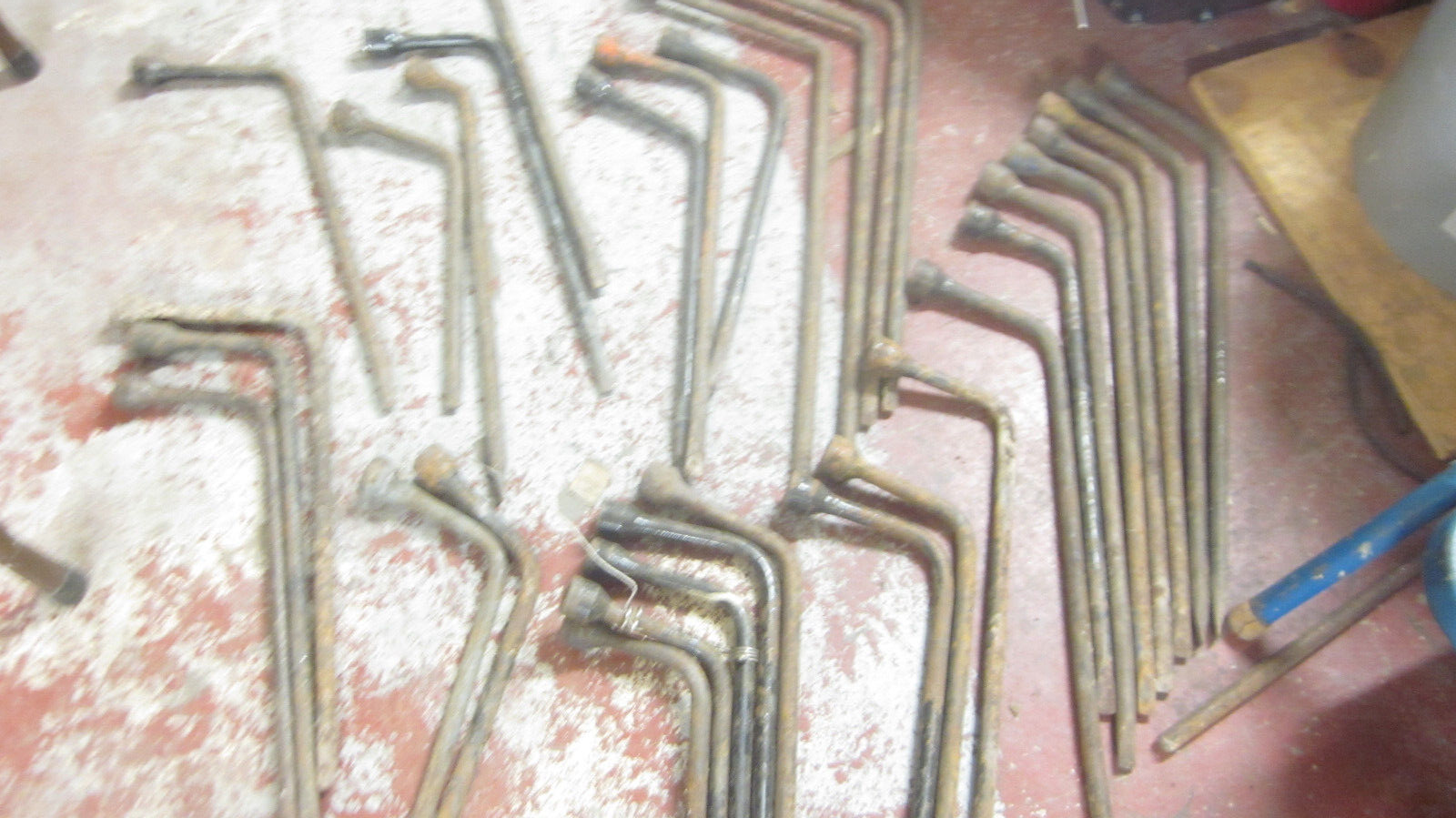 65-66-67-68-69-70-71-72-73-vintage-lug-wrench-chevy-pontiac-oldsmobile