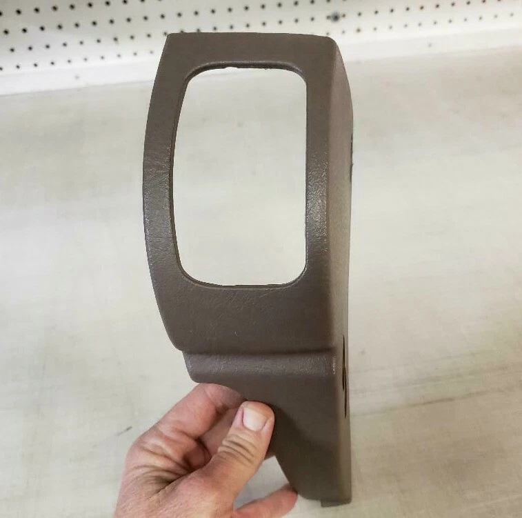 00-02 SATURN SL PANEL DE TABLERO LATERAL DERECHO/TAPA FINAL P/N 21061258 PIEZA USADA ORIGINAL OEM Foto 2 de 4