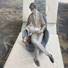 Lladro 6504 Daddy’s Blessing - in Original Box - BRAND NEW CONDITION