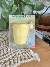Vintage 1995  Robinson Knife Co Measuring Cup Set. NOS