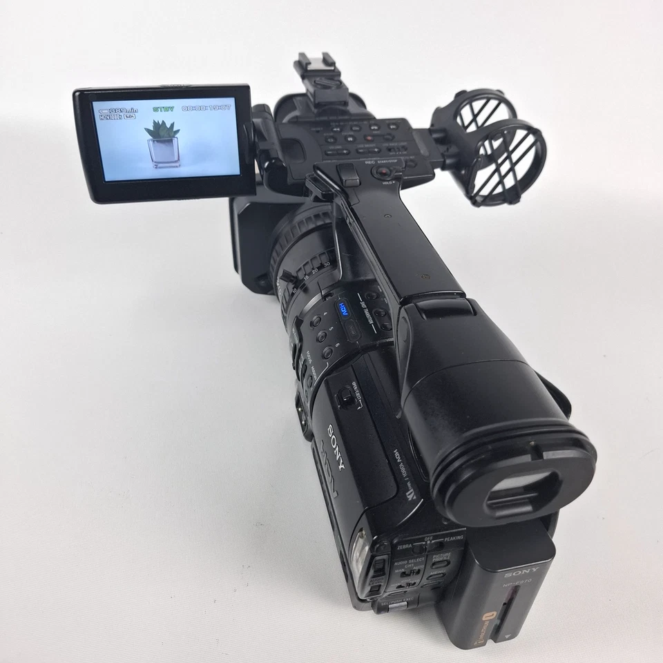 Sony Video Camera HVR-Z1P Digital HD Recorder HDV 1080i DVCAM w/ Accessories Box - Image 4 of 4