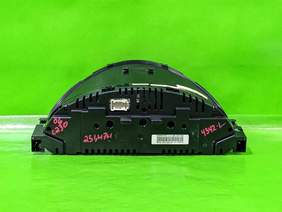 05 06 MERCEDES BENZ C230 VELOCÍMETRO CLÚSTER 251 K MILLAS OEM 4342-1 Foto 2 de 3