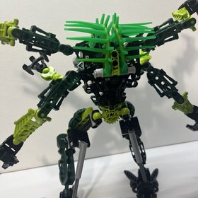 LEGO BIONICLE: 6 Armed Mutated Ehlek 8920 Titan MOC + 2 Mahri Matorans