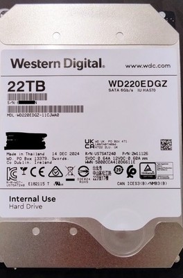 WD Ultrastar HC570 / WD220EDGZ 22TB SATA CMR   nur 154h   SMART 100%   wie neu
