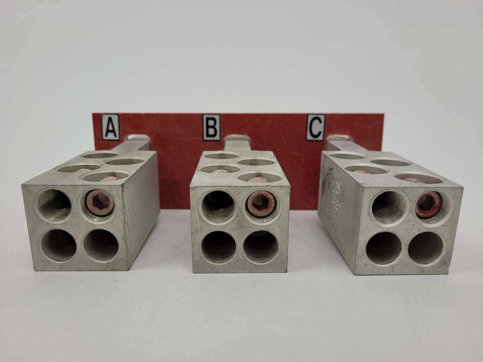 252B3627P2 GE Spectra Series Main Lug Kit 252B3638G1 *NEXT DAY OPTION* image 2