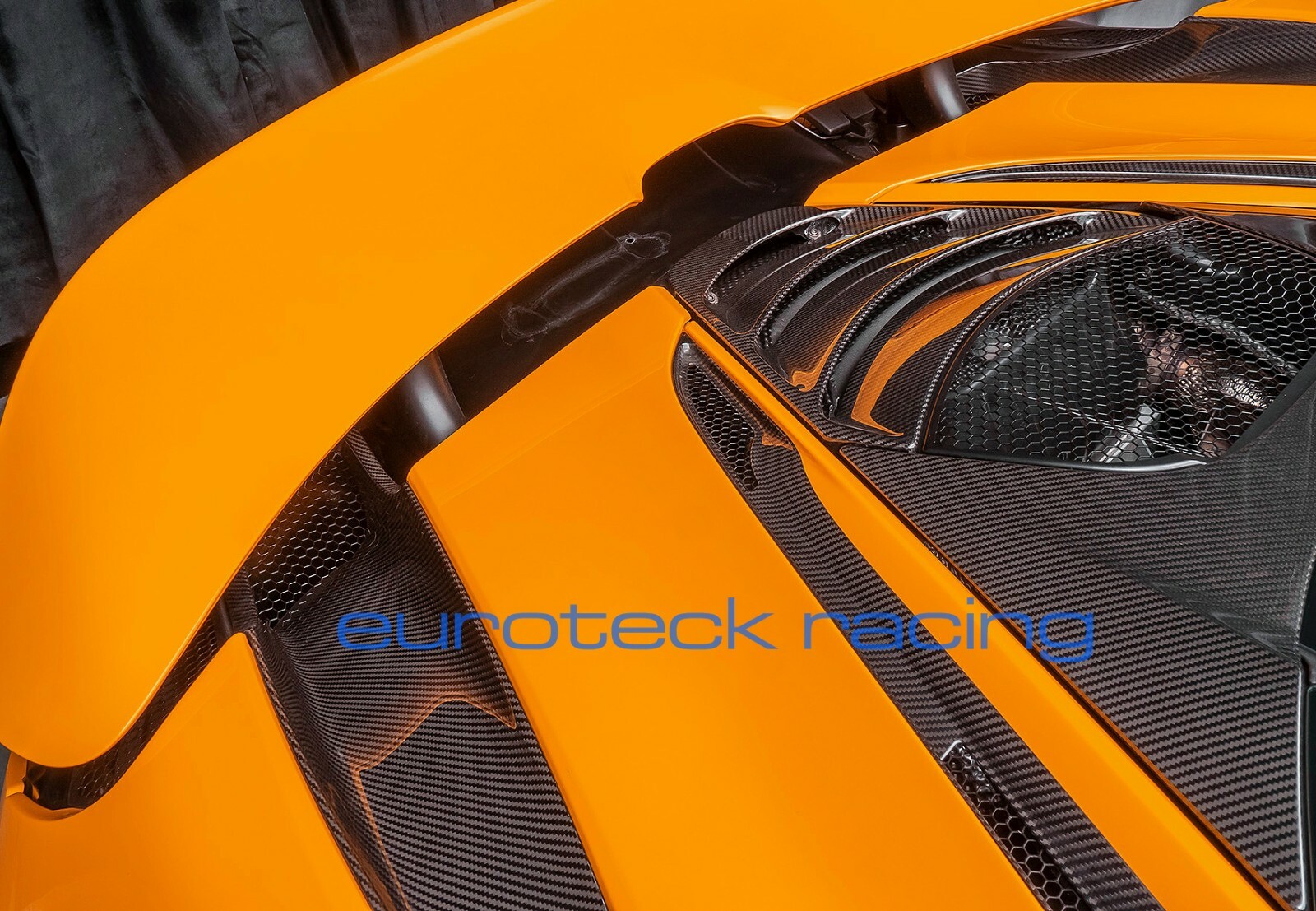 McLaren 720s Carbon Fiber Complete Rear Deck Aero Bridge Vents (4pc kit)