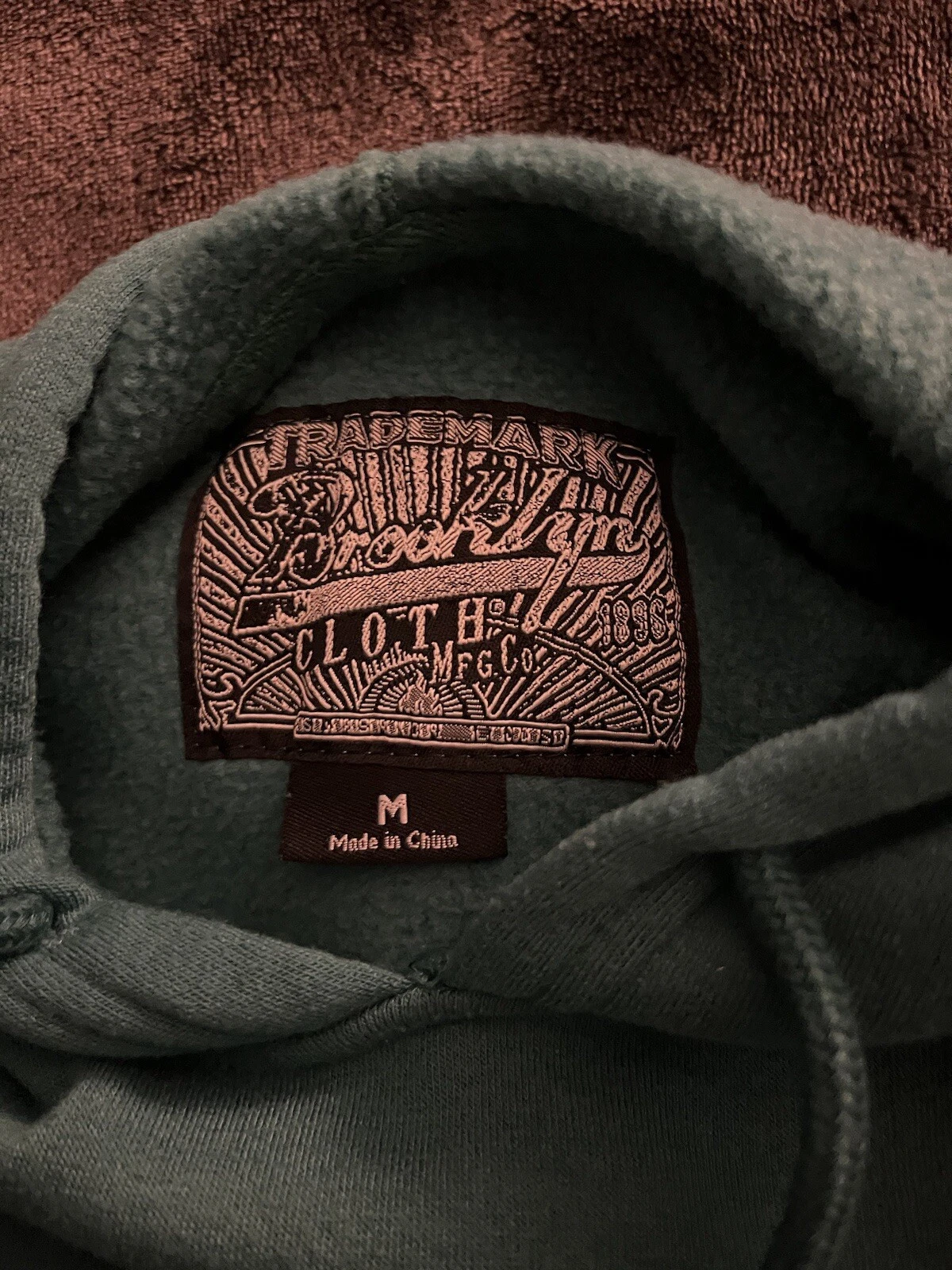 VETEMENTS Felpa con cappuccio Brooklyn Cloth Uomo Verde Be The Change Disrupt The Status Quo M