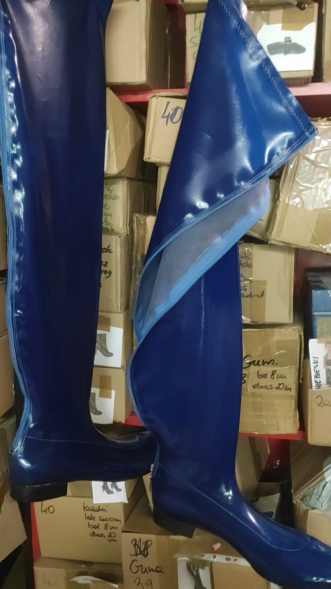 Latex gummi OVERKNE Stiefel VIELE FARBEN Gr 40 47 RV, neu, flach