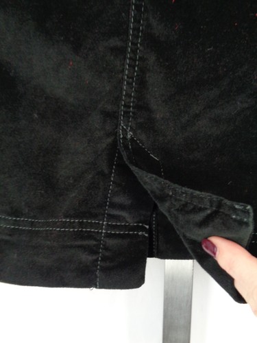 Athleta Black Velvet Skirt Size 8 - Picture 5 of 8