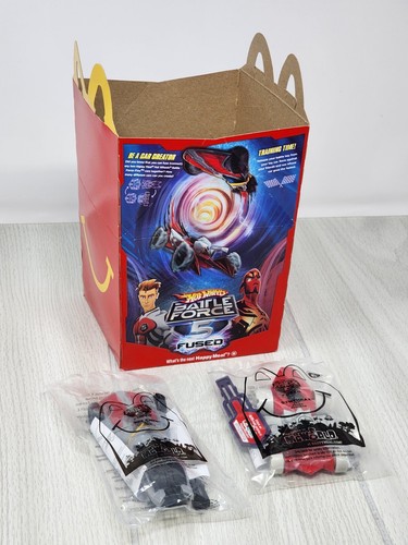 2010 Hot Wheels Battle Force 5 McDonalds Happy Meal 2 giocattoli NIP con scatola - Foto 1 di 6