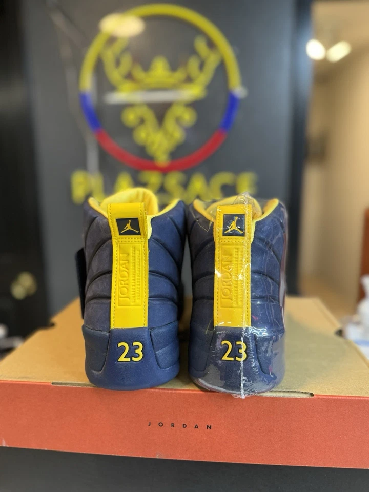 Talla 10 - Jordan 12 Retro x PSNY Michigan Wolverines 'PE' Foto 4 de 4